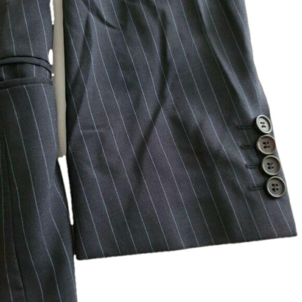 Hugo Boss Light and Dark Pinstripe Blue Blazer 40S - Picture 5 of 13